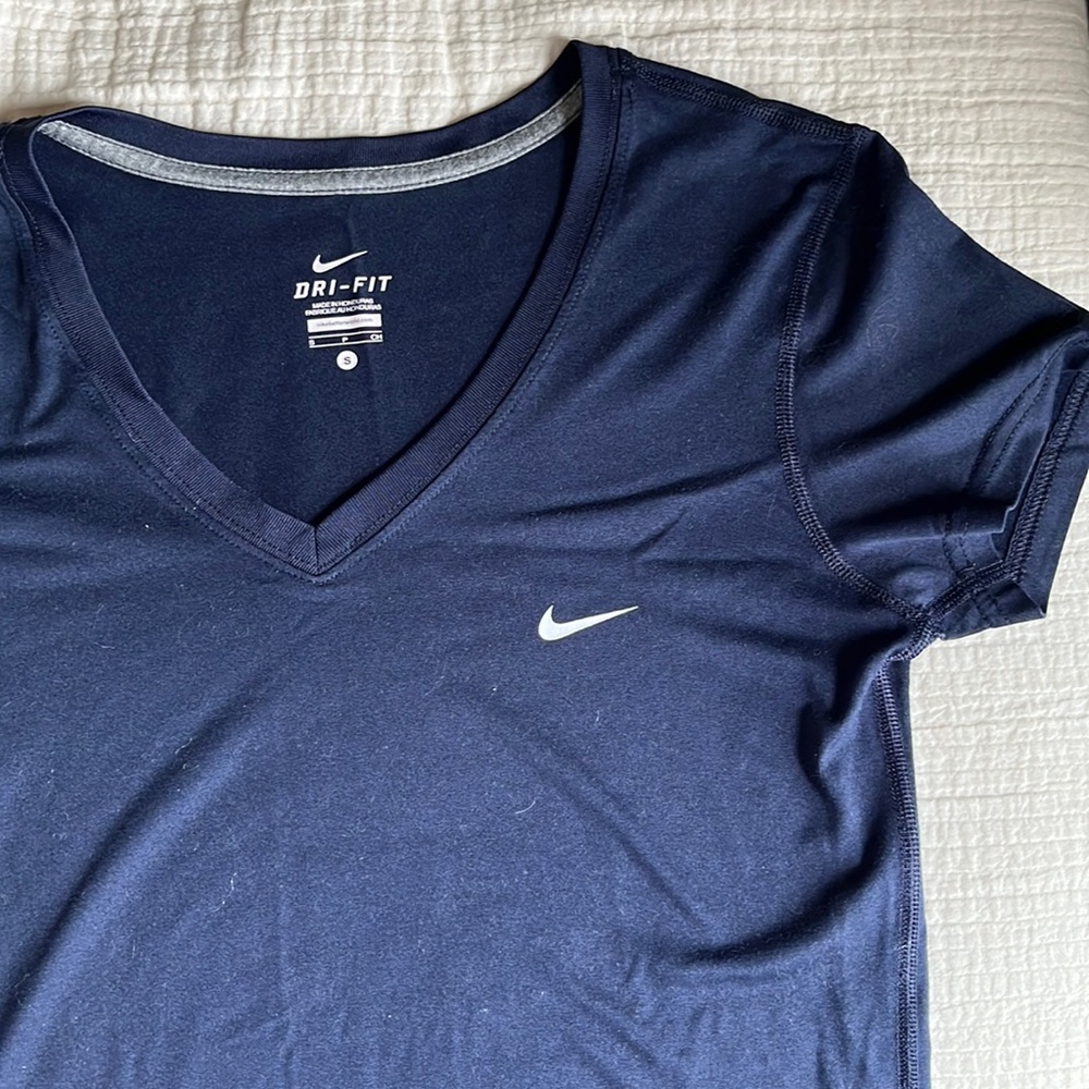 Nike dri fit short sleeve top